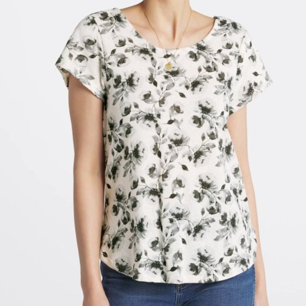 Bobeau Floral Top White Navy Skye Triblend Cross Back Knit Tee Blouse Sz.M